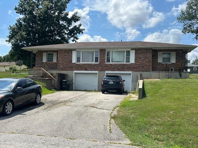 Property Photo:  909 Castlewood Avenue  MO 65251 