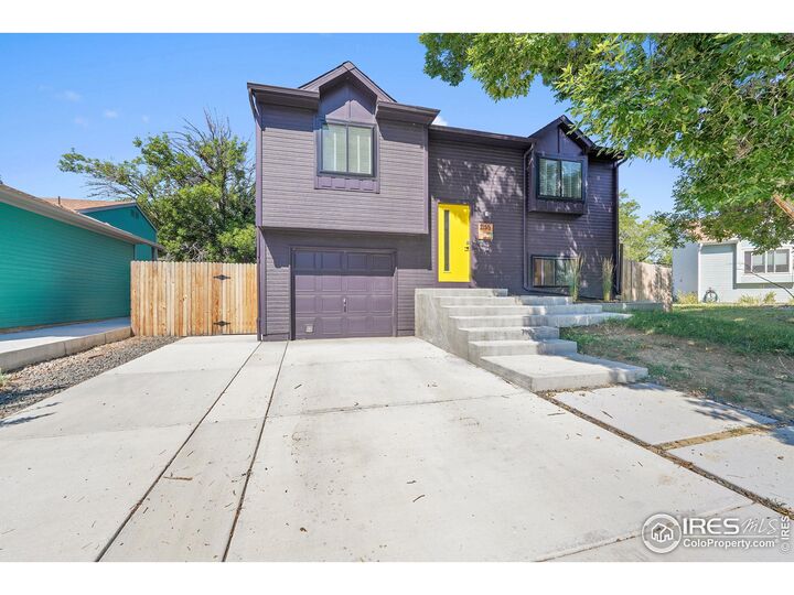 Property Photo:  2155 Hackberry Cir  CO 80501 