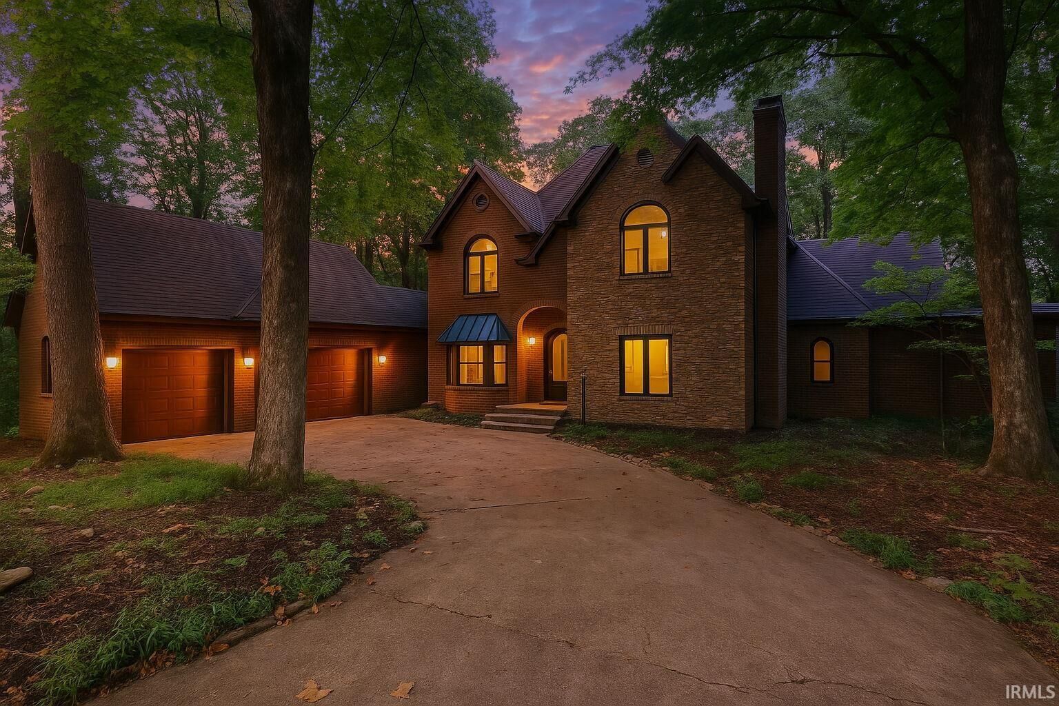 Property Photo:  3712 E Devonshire Lane  IN 47408 
