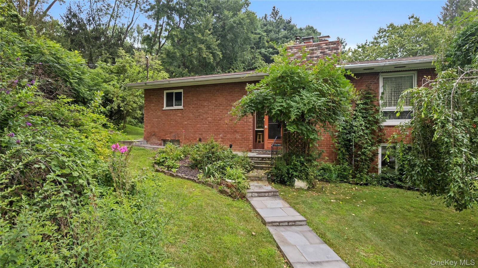 Property Photo:  210 Augusta Drive 2  NY 12533 