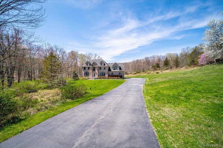 Property Photo:  11 Saddle Hill Road  NY 10918 