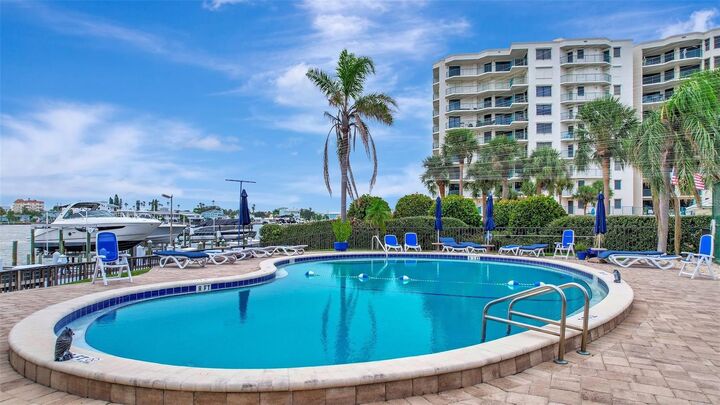 Property Photo:  660 Island Way 708  FL 33767 