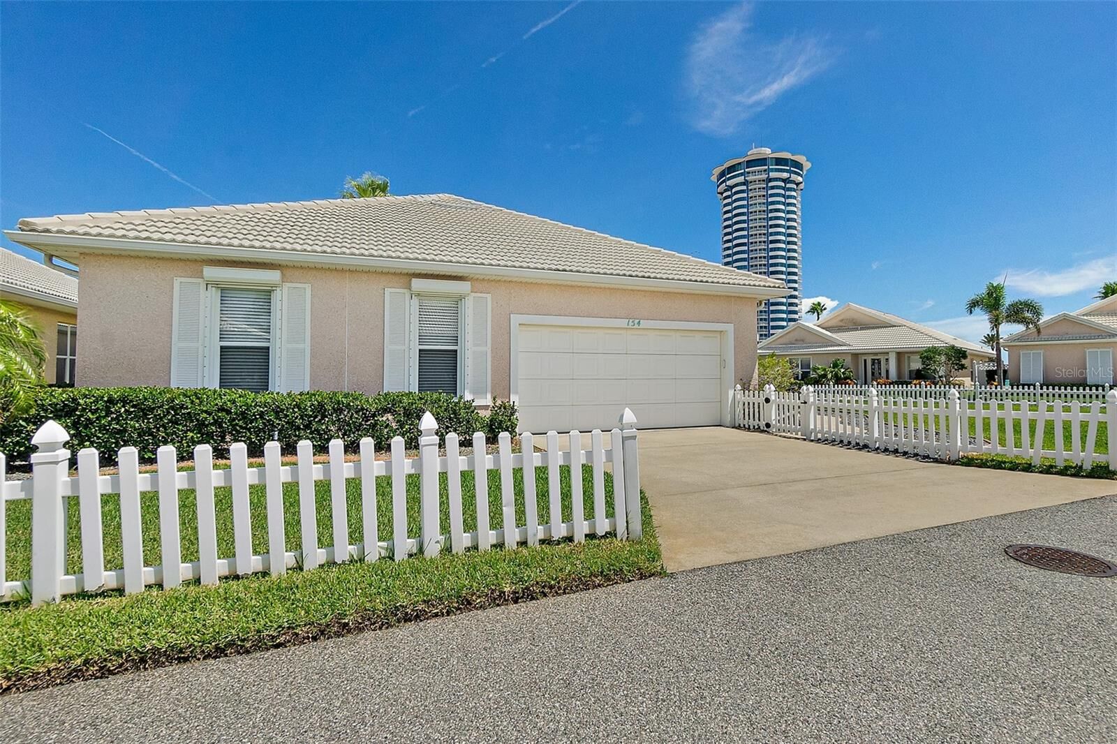 Property Photo:  154 Key Colony Court  FL 32118 