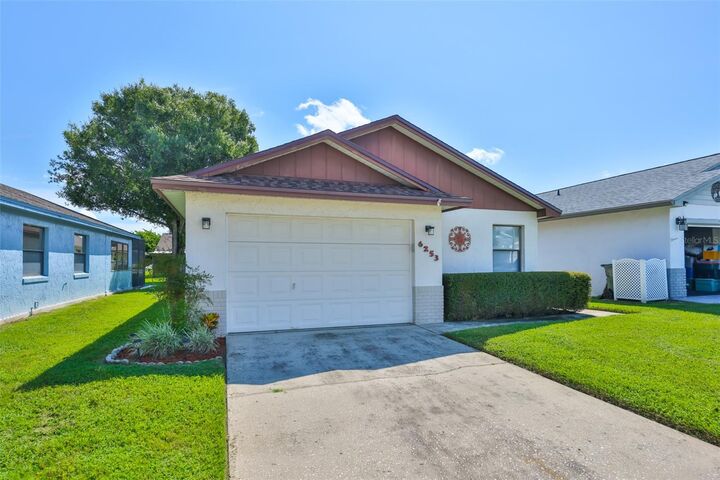 Property Photo:  6253 Sandpipers Drive  FL 33809 