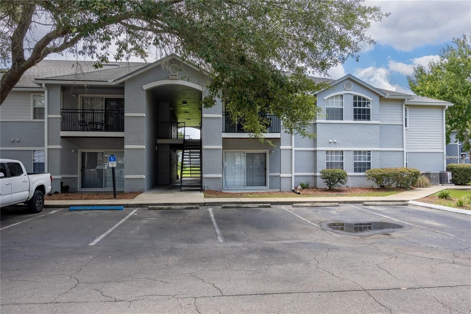 Property Photo:  3705 SW 27th Street 525  FL 32608 