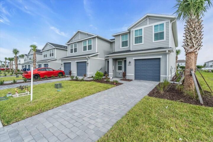 Property Photo: 14267 Lilac Sky Terrace FL 34211