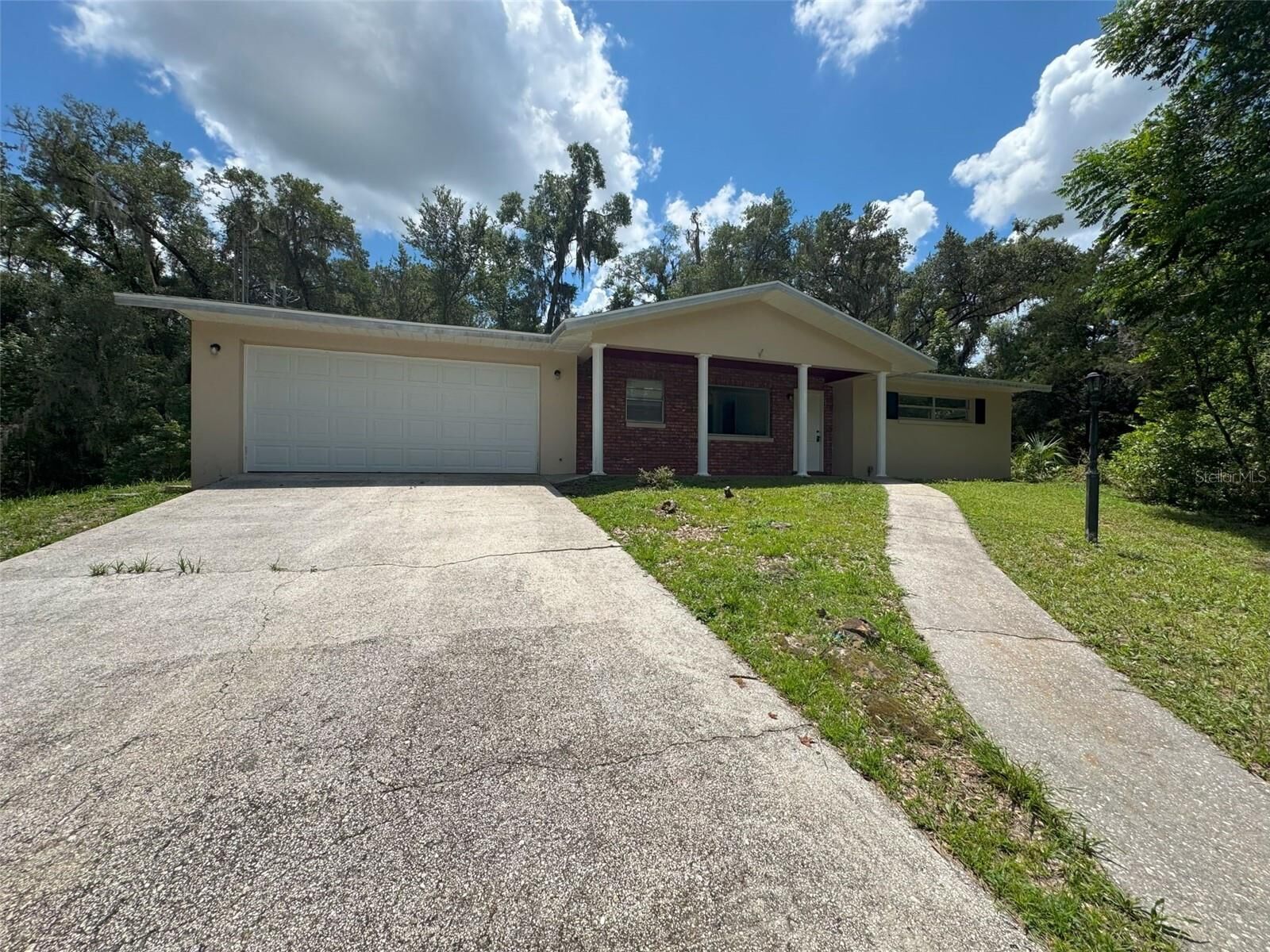 Property Photo: 135 N Lecanto Highway FL 34461