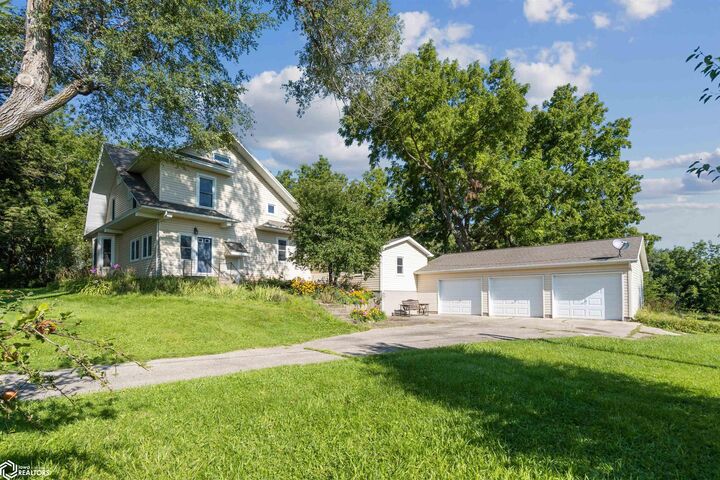 Property Photo:  1105 295th Street  IA 50247 