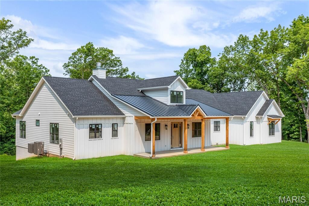 Property Photo:  30 Sandy Creek Drive  MO 63389 