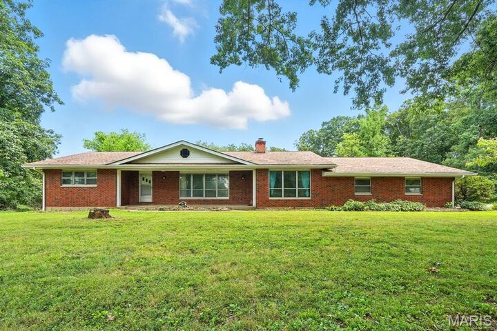 3240 S Highway  Winfield MO 63389 photo