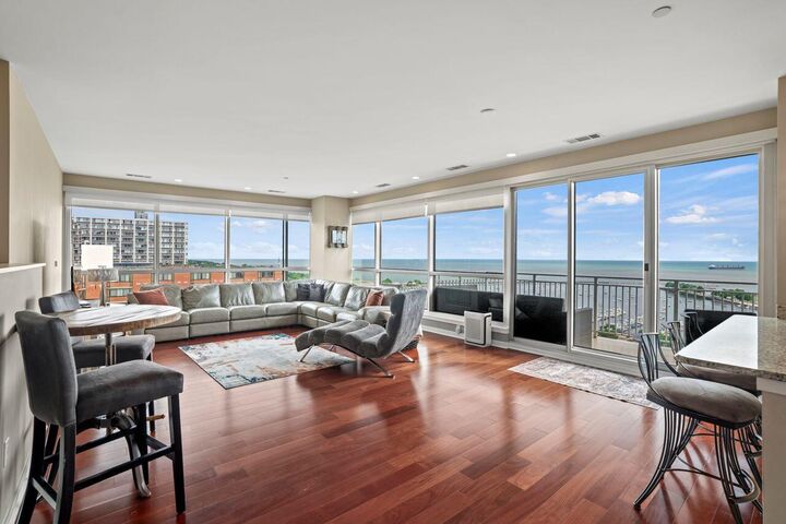Property Photo:  1522 N Prospect Ave 1405  WI 53202 