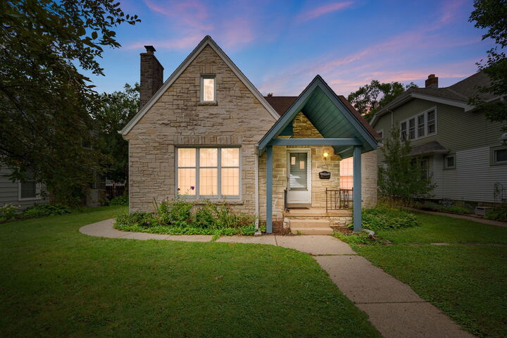 3317 S 46th St  Greenfield WI 53219 photo