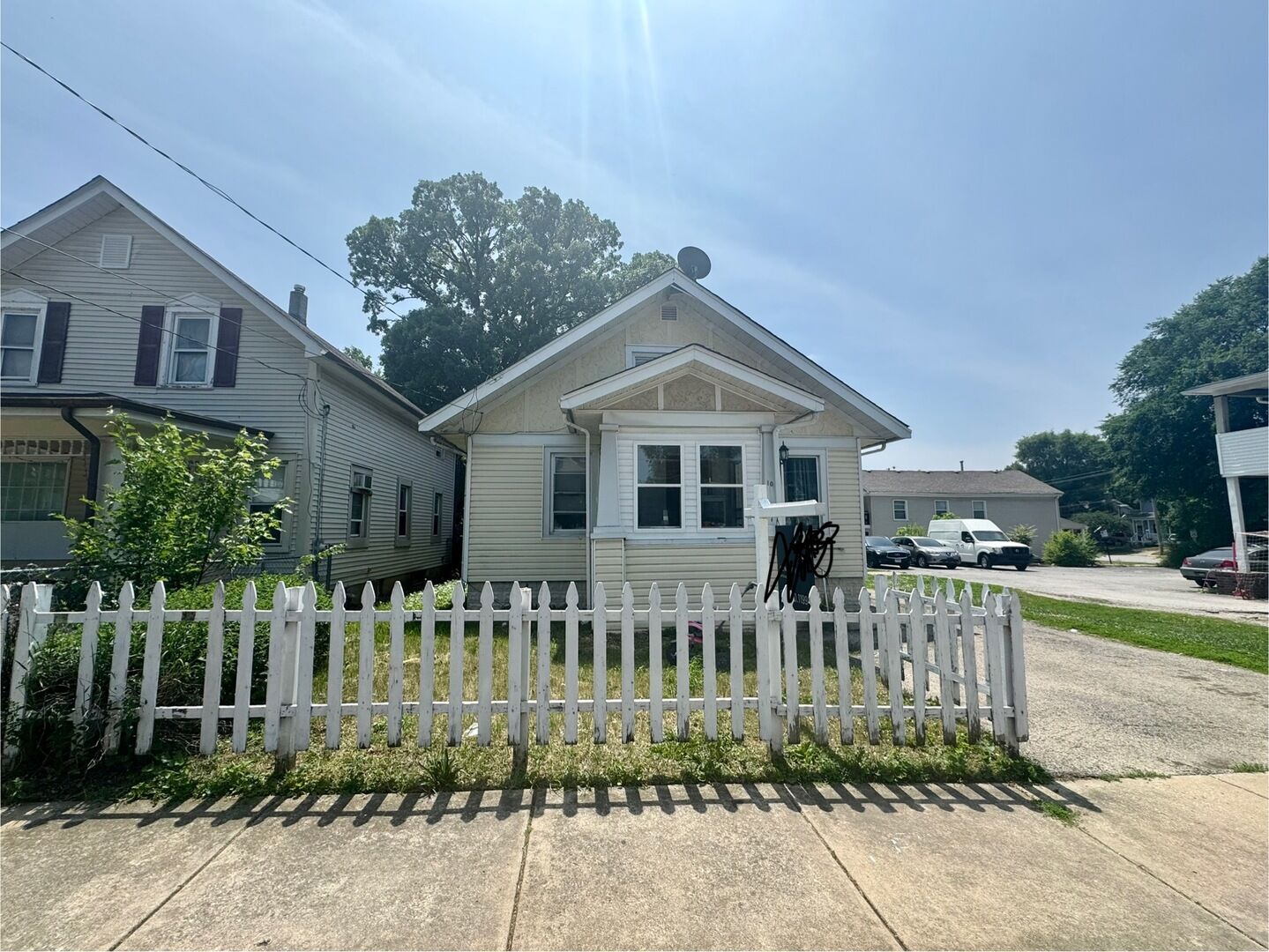 Property Photo:  109 Seminary Avenue  IL 60505 