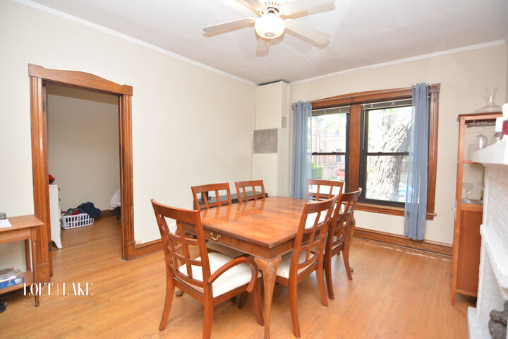 Property Photo:  1611 W Grace Street 2  IL 60613 