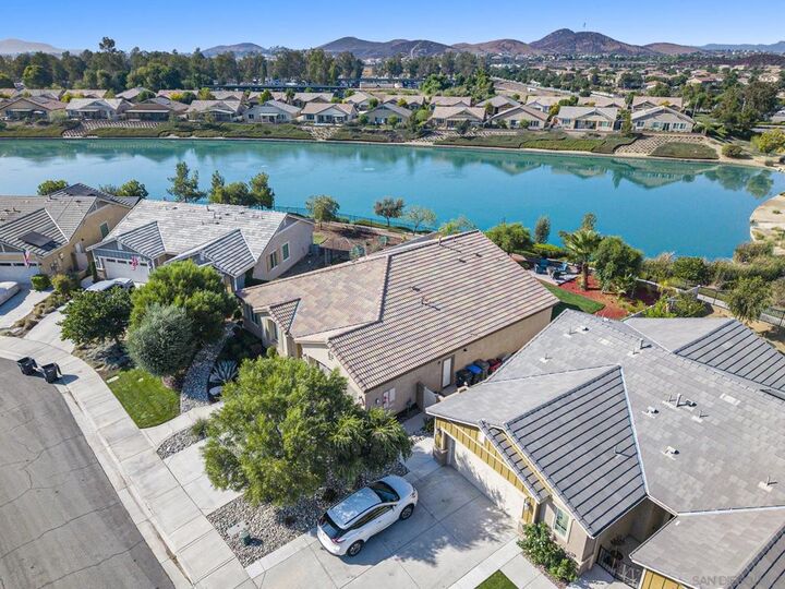 30357 Bristol Gate Ln  Menifee CA 92584 photo