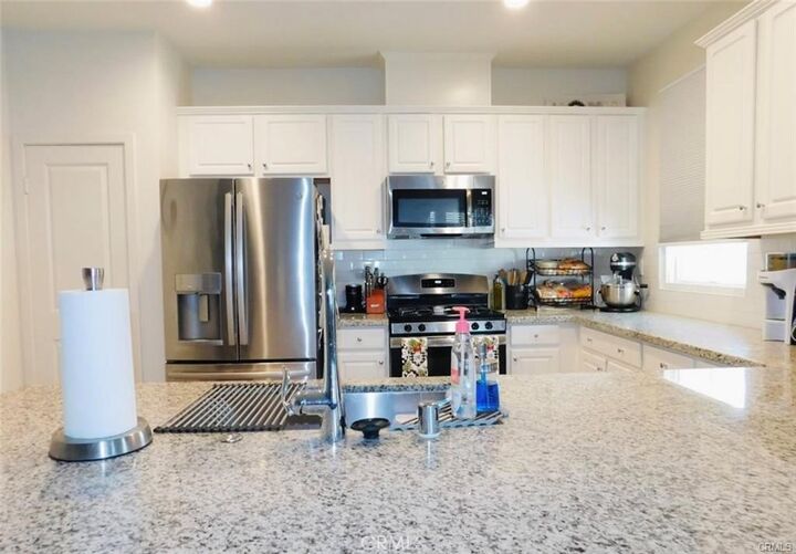 Property Photo:  2350 S Via Esplanade 31  CA 91762 