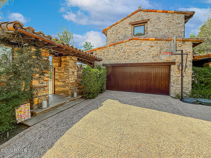 Property Photo: 31145 Lobo Vista Road CA 91301