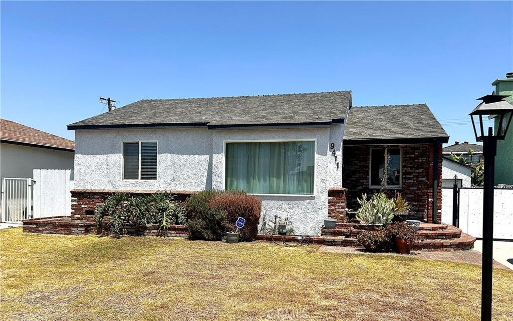 Property Photo:  9411 Nan Street  CA 90660 