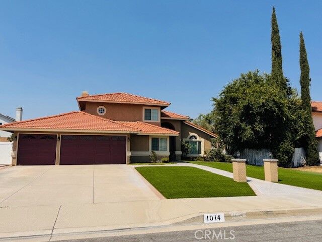 Property Photo:  1014 W Jackson Street  CA 92376 