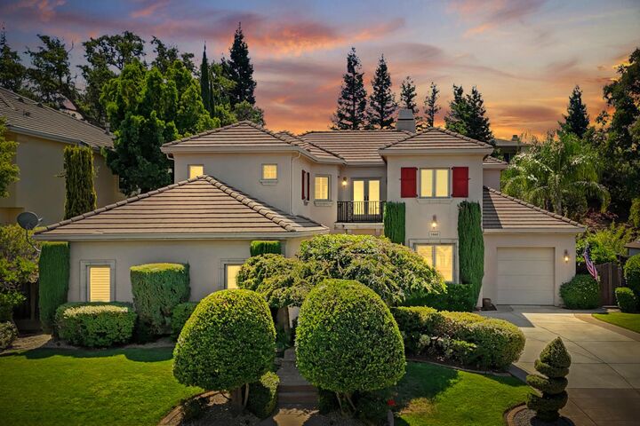 Property Photo: 1860 Park Oak Drive CA 95661
