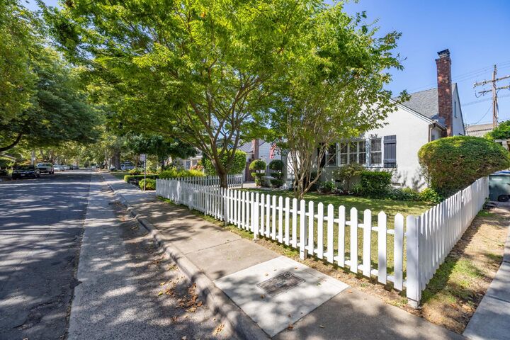 Property Photo: 862 41st Street CA 95819