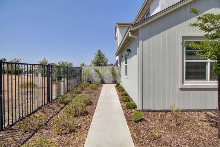 Property Photo: 3117 Sunny Gate Lane CA 95630