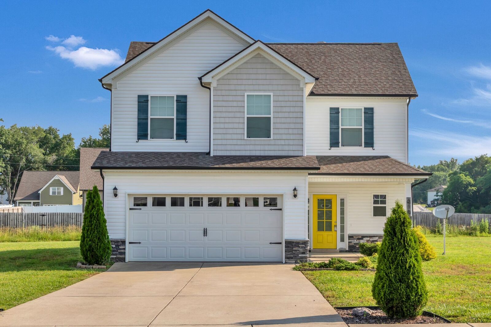 Property Photo:  210 Windyhill St  TN 37129 