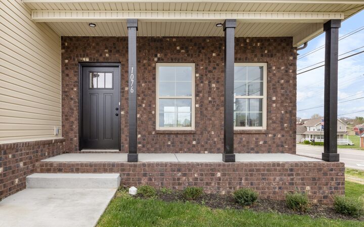 Property Photo: 1076 Cherry Blossom Ln TN 37040