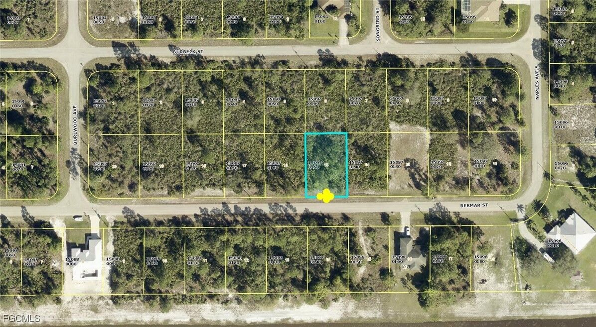 Property Photo: 1265 Bermar Street FL 33913