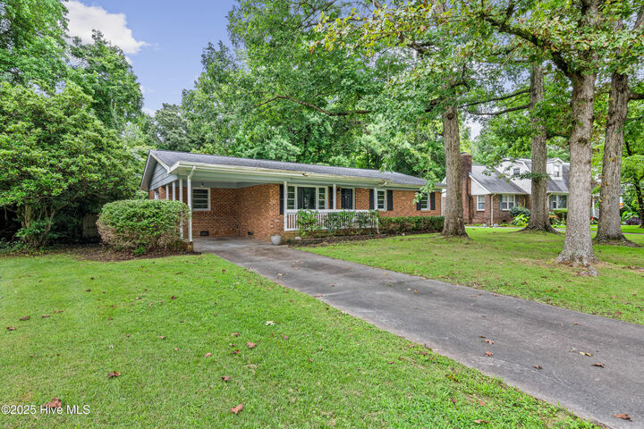 Property Photo:  107 Marion Court  NC 28546 