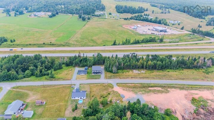 Property Photo:  42 Runway Court  NS B2N 6L3 