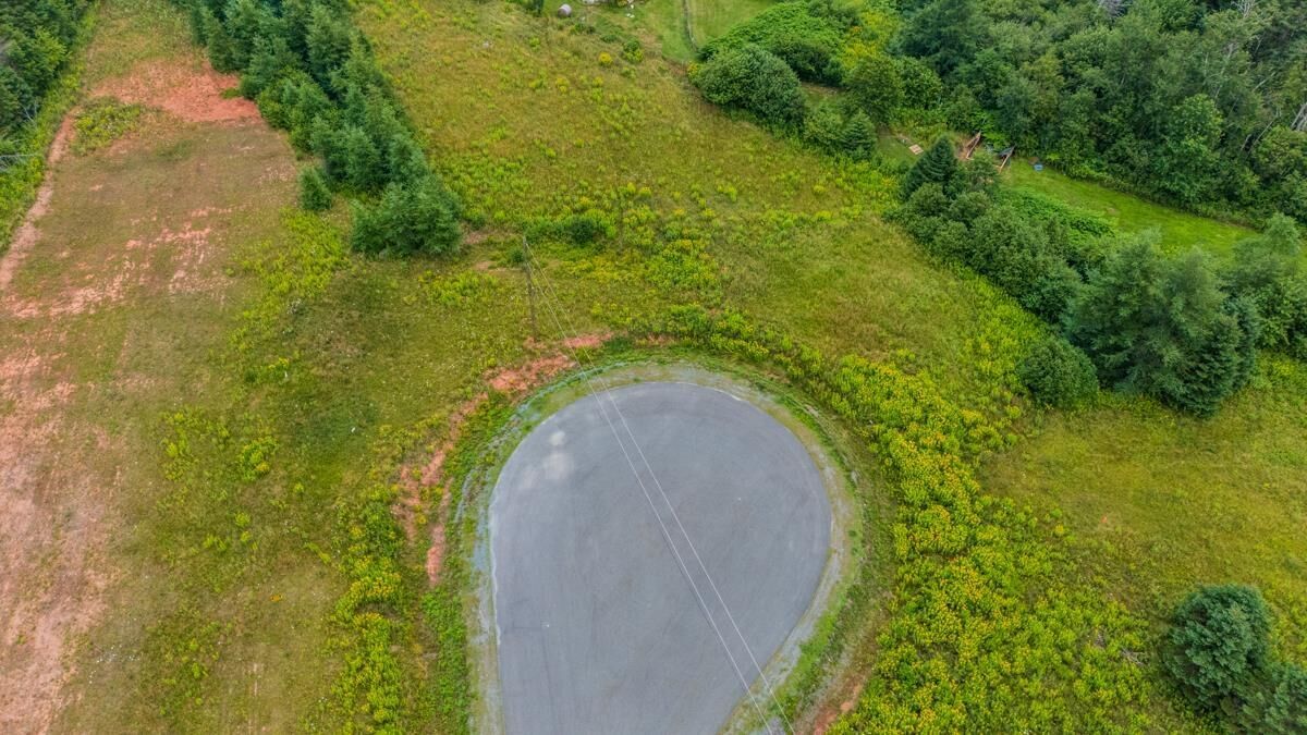 Property Photo:  59 Runway Court  NS B2N 6L3 