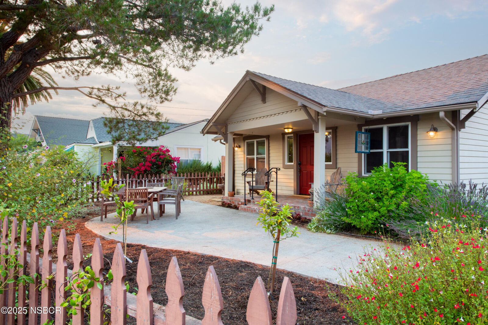 Property Photo: 1665 Laurel Avenue CA 93463