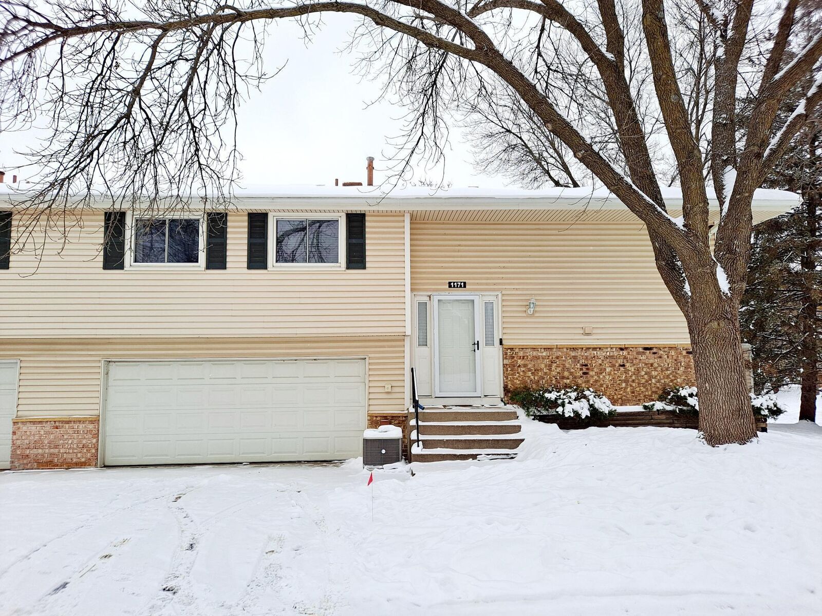 Property Photo: 1171 Timbershore Lane MN 55123