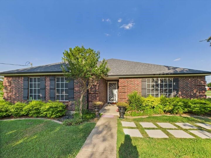 100 Copperfield Court  Ovilla TX 75154 photo