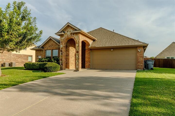 3105 Clear Springs Drive  Forney TX 75126 photo