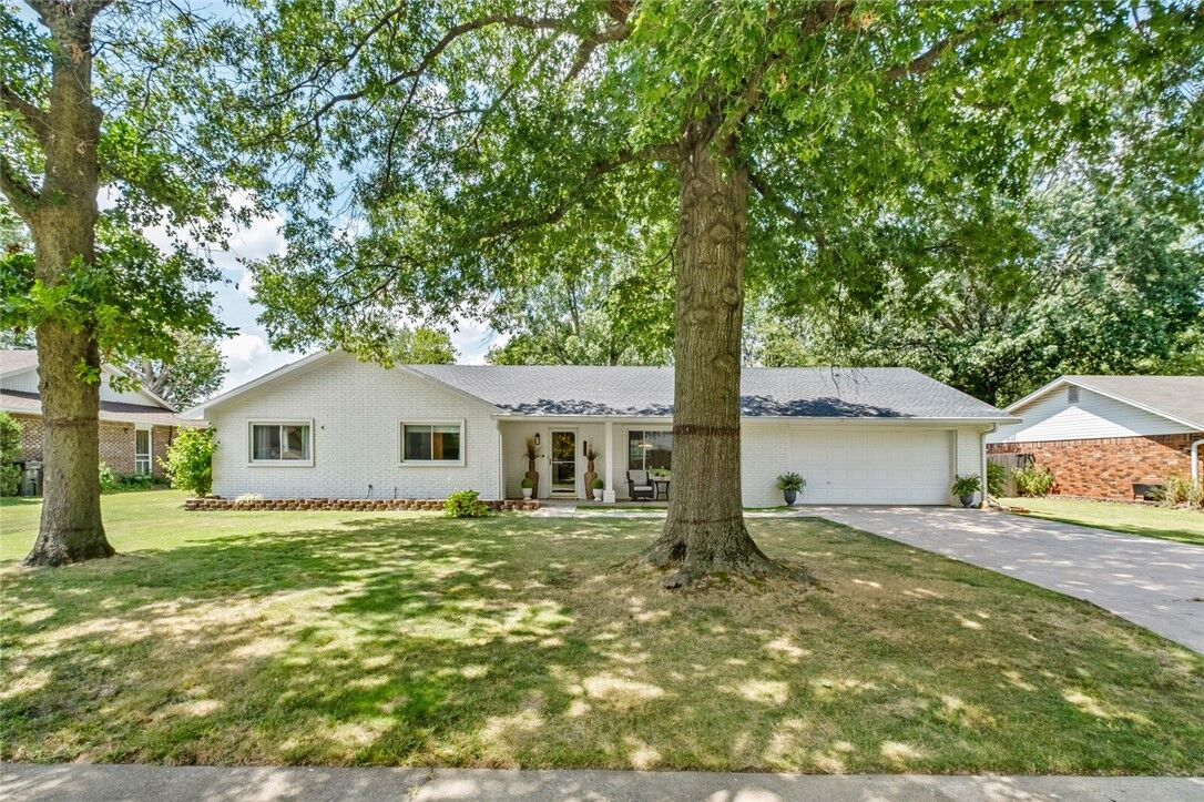 Property Photo: 202 Angela Street AR 72762