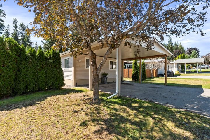 1361 30 Street SE 16  Salmon Arm BC V1E 2N4 photo