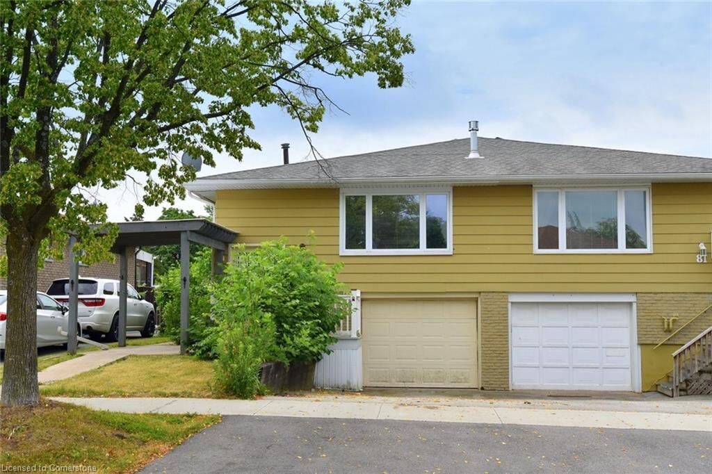 Property Photo:  79 Barrington Drive  ON L3C 5Z8 