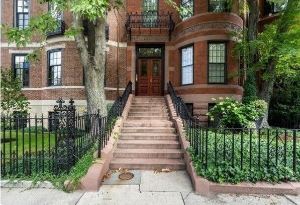 Property Photo:  354 Beacon 8  MA 02116 