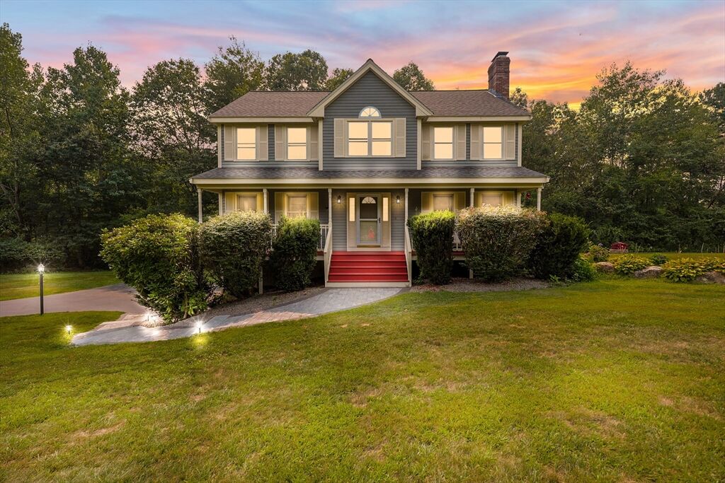 Property Photo:  10 Bicknell Dr  MA 01756 