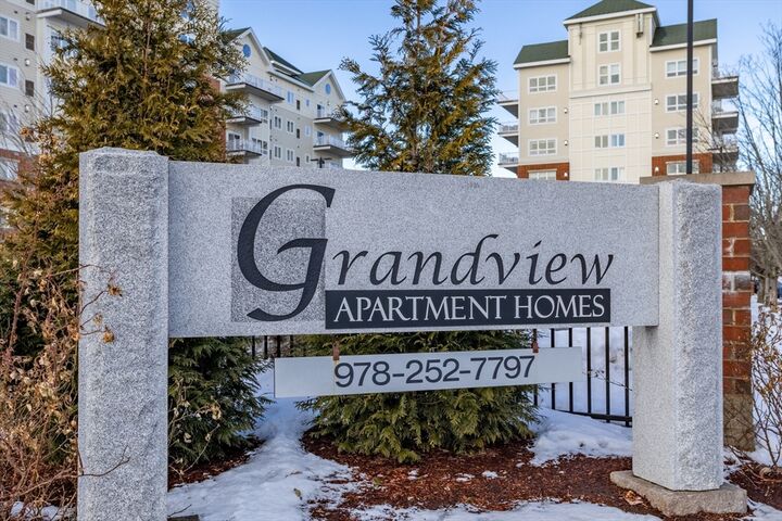 Property Photo:  527 Pawtucket Blvd 503  MA 01854 
