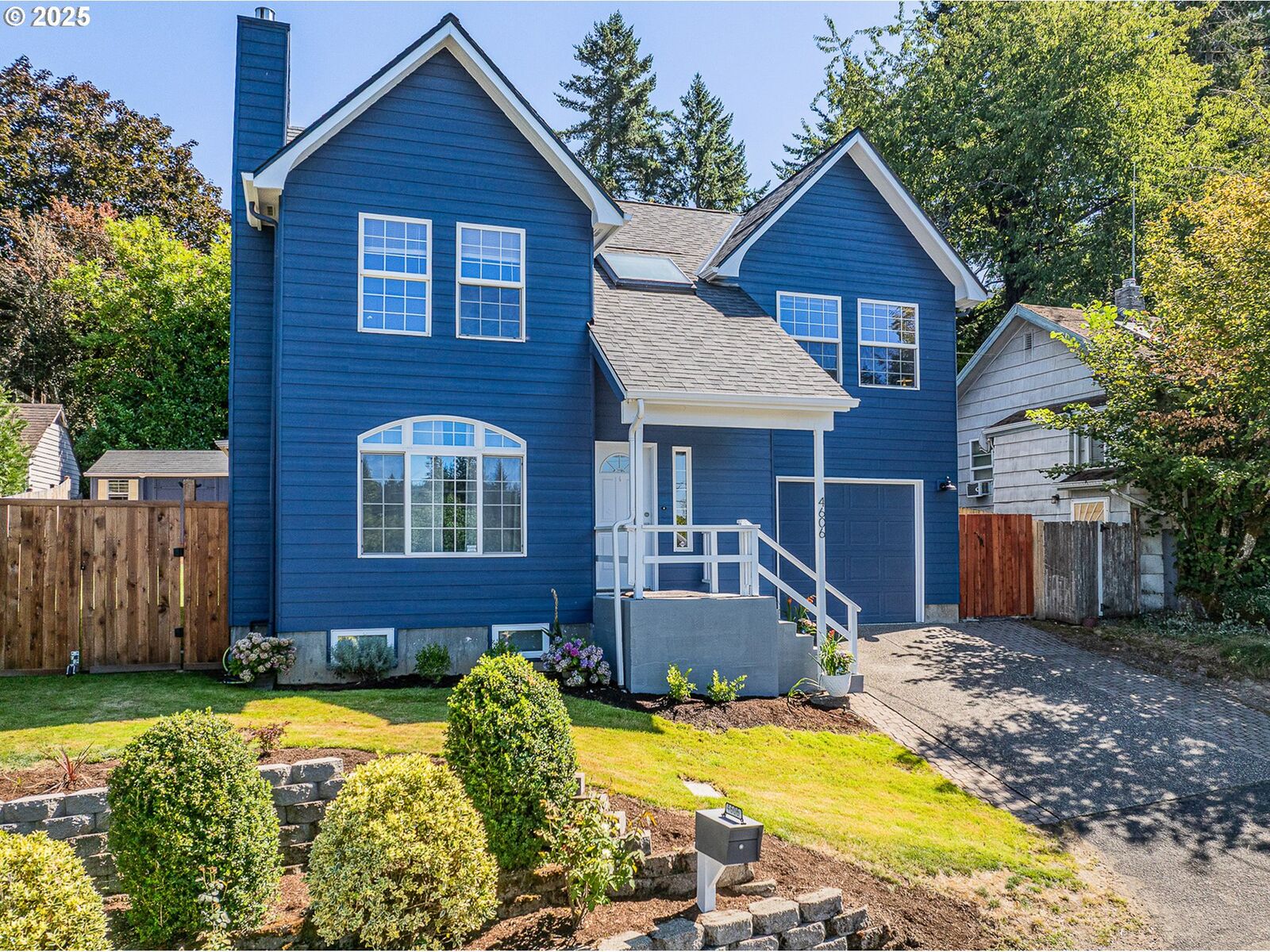 Property Photo: 4606 SW Martha St OR 97221