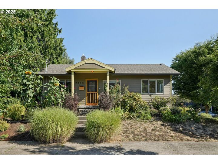 7533 NE Mason St  Portland OR 97218 photo