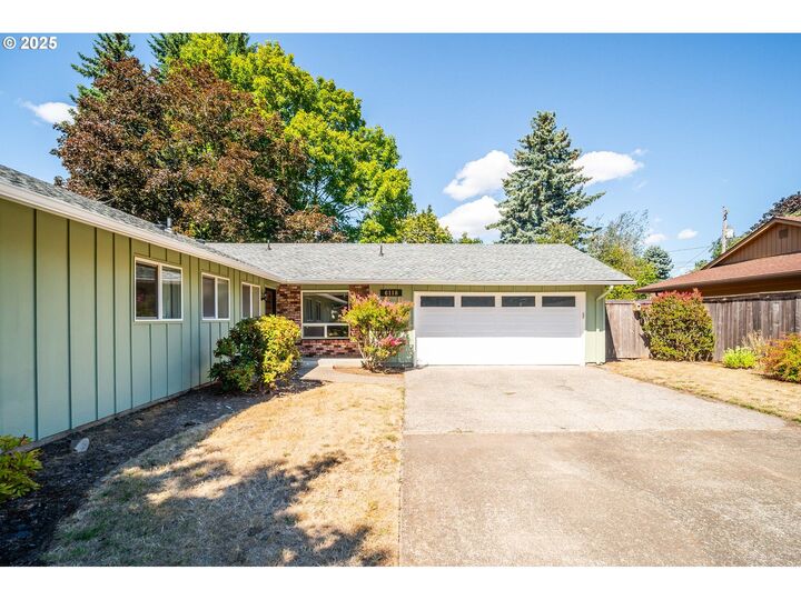 Property Photo:  6118 Kansas St  WA 98661 