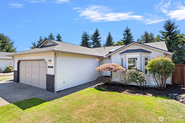 Property Photo:  11525 SE 308th Place  WA 98092 