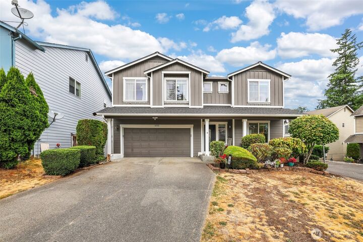 Property Photo:  16702 SE 262nd Place  WA 98042 