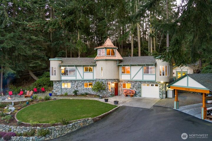 Property Photo:  305  Alta Vista Avenue  WA 98239 