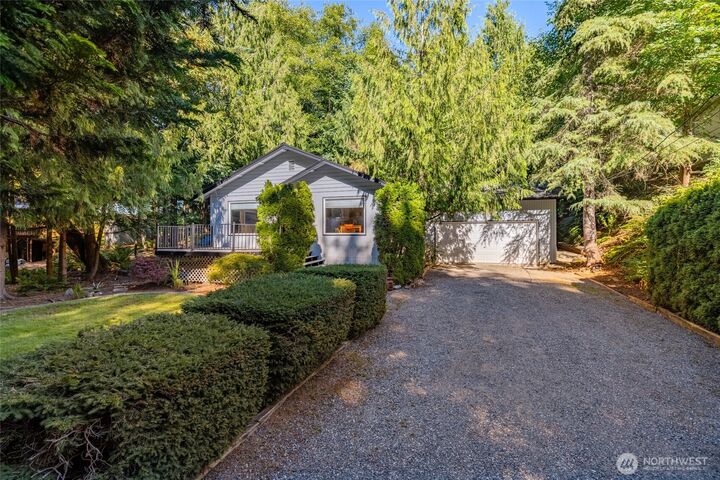 Property Photo:  534  Hilltop Drive  WA 98284 