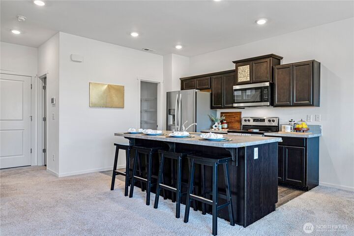 Property Photo: 18328 110th Avenue E WA 98374